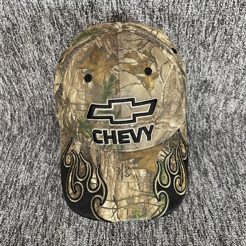 Vintage Chevy Camo Hat Realtree Xtra Embroidered Flames Signatures Stretch L XL